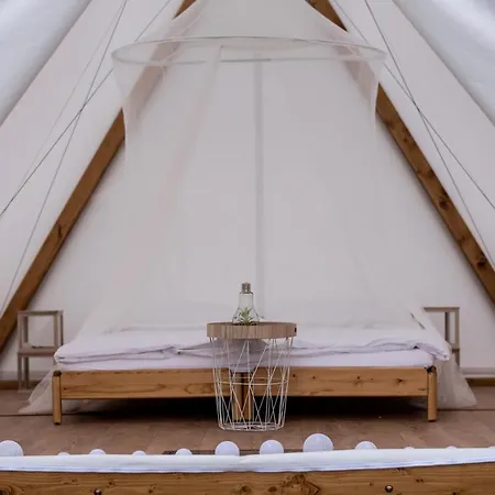 Lupa Tent Luxury tent Budakalasz