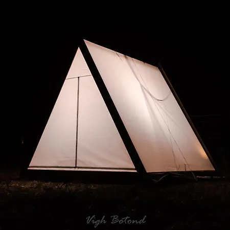 Luxury tent Lupa Tent Budakalasz